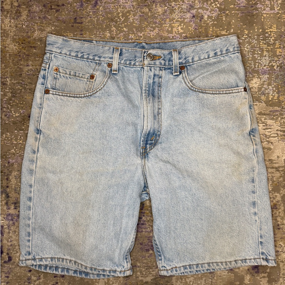 Vintage Men’s 505 Light wash denim shorts